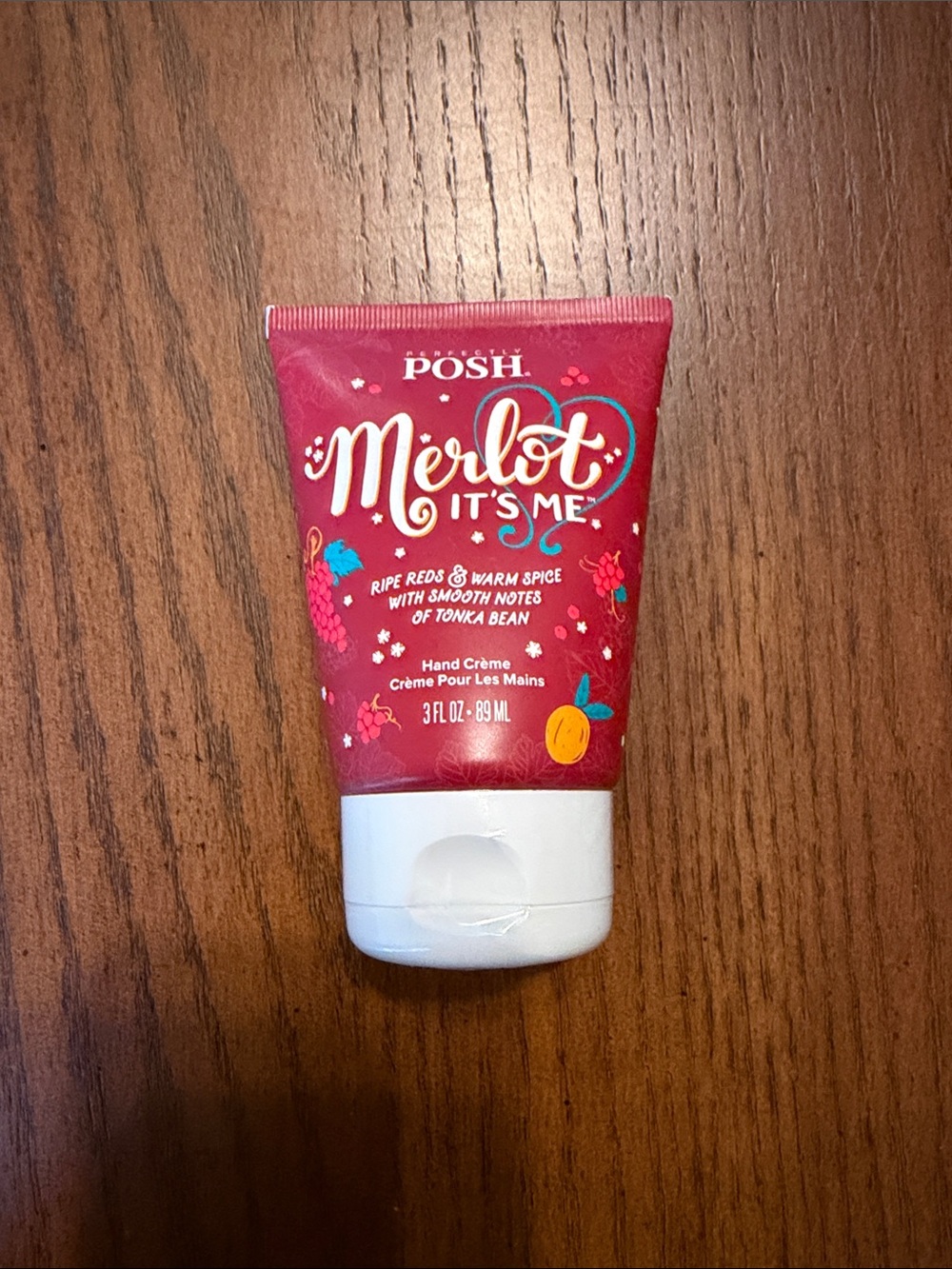 Posh Merlot It's Me Hand Crème - Red and White